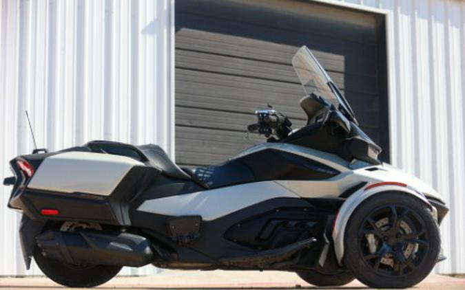 2021 Can-Am SPYDER RT SE6