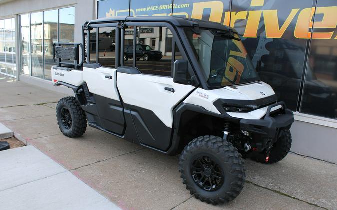 2027 SSV DEFXU MAX LTD 65 HD11 WH HB 27 - Can-Am