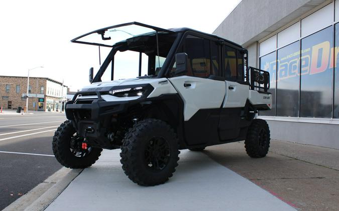 2027 SSV DEFXU MAX LTD 65 HD11 WH HB 27 - Can-Am