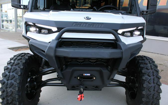 2027 SSV DEFXU MAX LTD 65 HD11 WH HB 27 - Can-Am