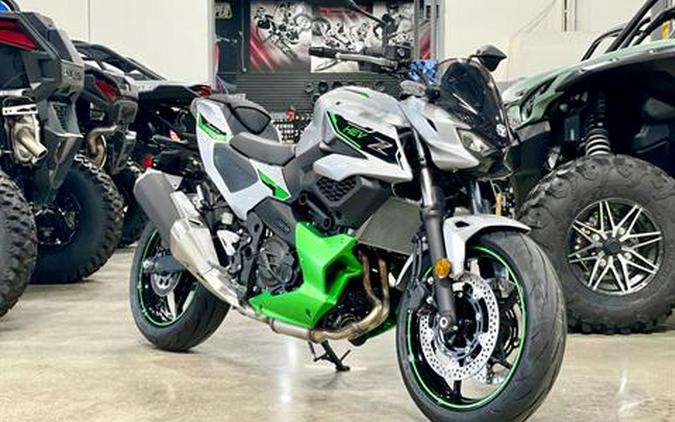 2024 Kawasaki Z7 Hybrid ABS