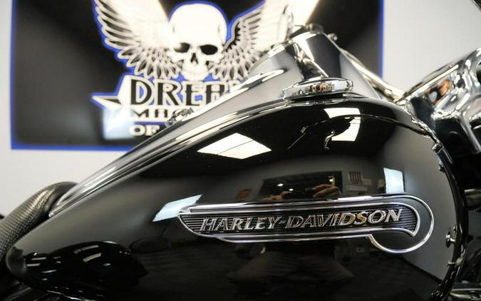 2019 Harley-Davidson® FLRT - Freewheeler®