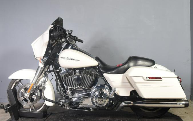 2015 Harley-Davidson Street Glide Special