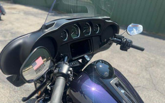 2025 Harley-Davidson FLHTCUTG - Tri Glide Ultra