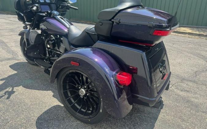 2025 Harley-Davidson FLHTCUTG - Tri Glide Ultra