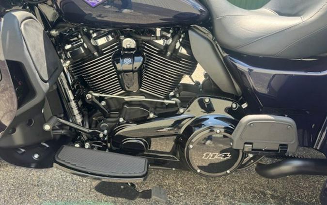 2025 Harley-Davidson FLHTCUTG - Tri Glide Ultra