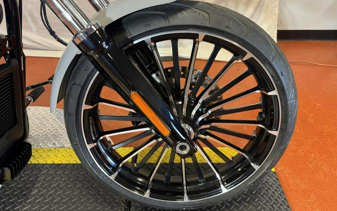 2025 Harley-Davidson® FXBR - Breakout®