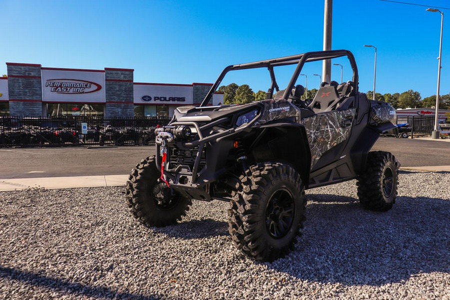 2026 Can-Am® Commander X mr 1000R Dark Wildland Camo