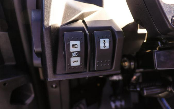 2026 Can-Am® Commander X mr 1000R Dark Wildland Camo