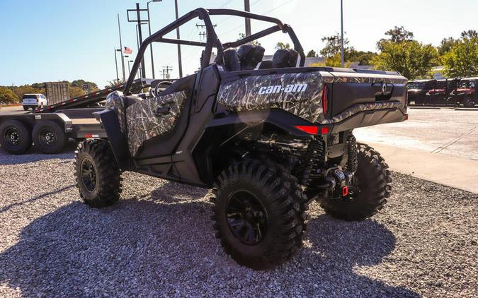 2026 Can-Am® Commander X mr 1000R Dark Wildland Camo