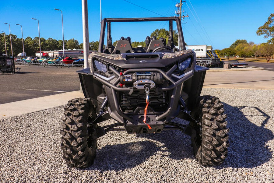 2026 Can-Am® Commander X mr 1000R Dark Wildland Camo