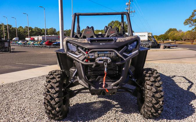2026 Can-Am® Commander X mr 1000R Dark Wildland Camo