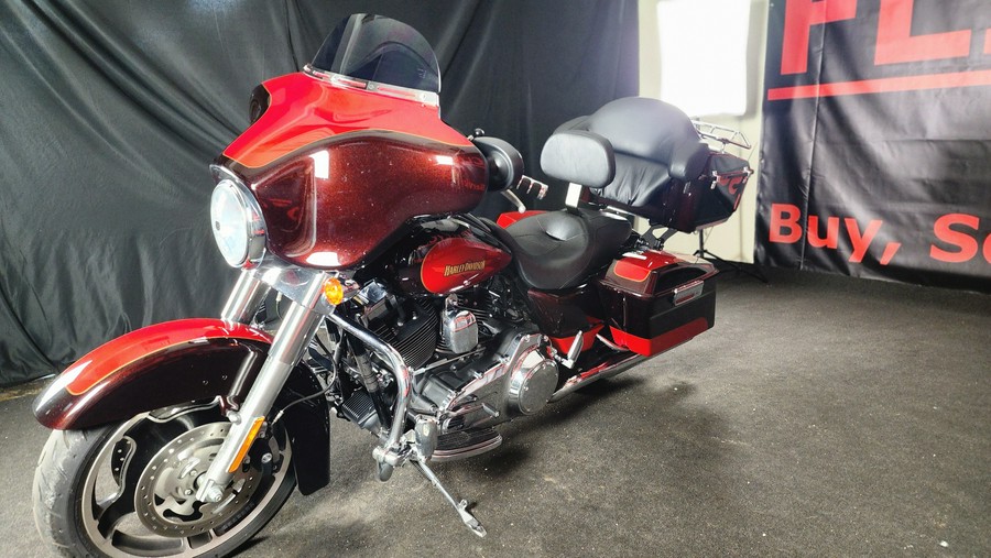 2010 HARLEY-DAVIDSON FLHX - F625358