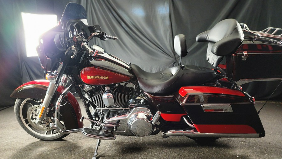2010 HARLEY-DAVIDSON FLHX - F625358