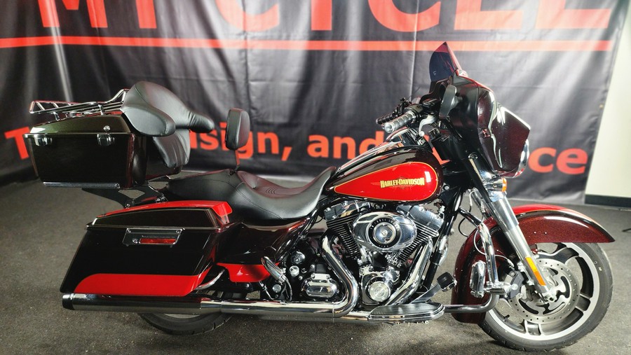 2010 HARLEY-DAVIDSON FLHX - F625358