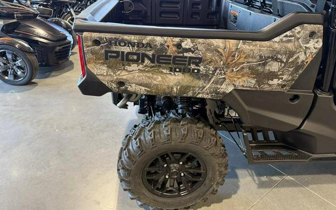 2025 Honda® Pioneer 1000-6 Deluxe Crew TrueTimber Atera Camo