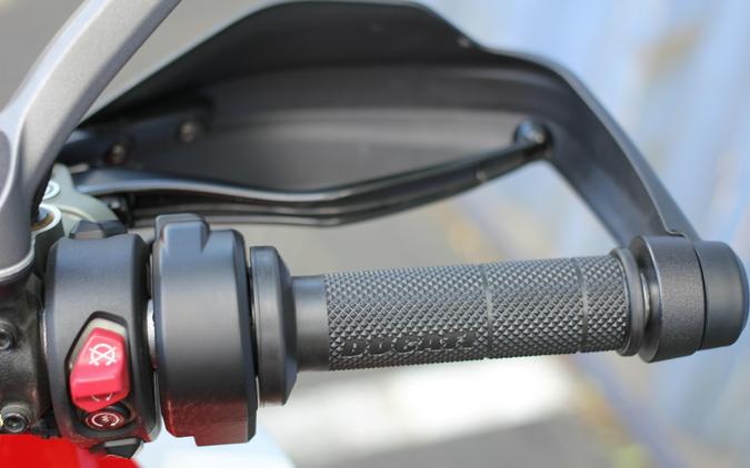 2023 Ducati Multistrada V4 Pikes Peak