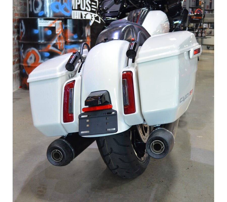 2024 Harley-Davidson CVO™ Road Glide® ST Golden White Pearl