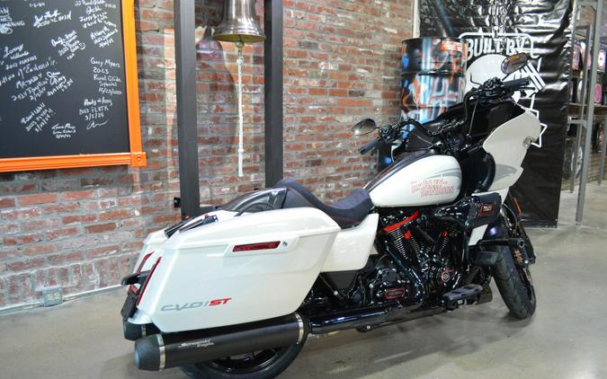 2024 Harley-Davidson CVO™ Road Glide® ST Golden White Pearl