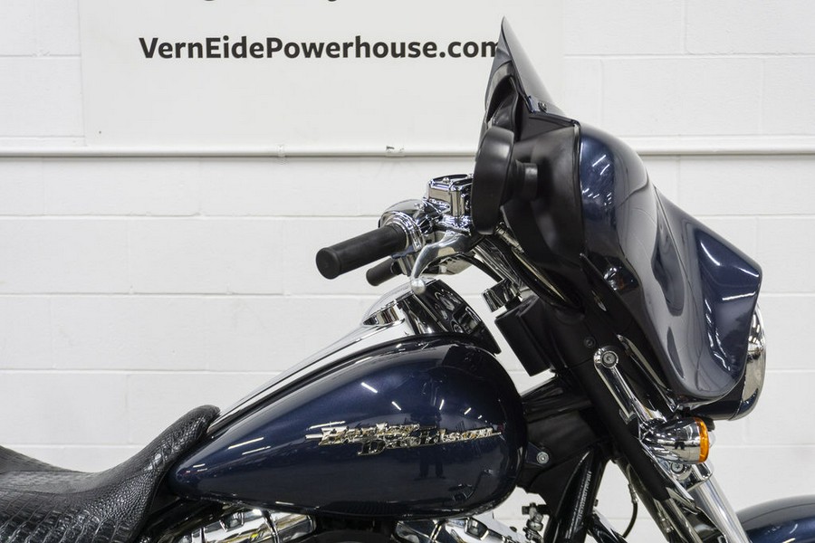 2009 Harley-Davidson® FLHX - Street Glide®