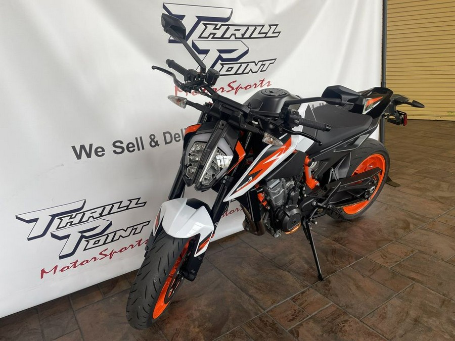 2021 KTM 890 Duke R