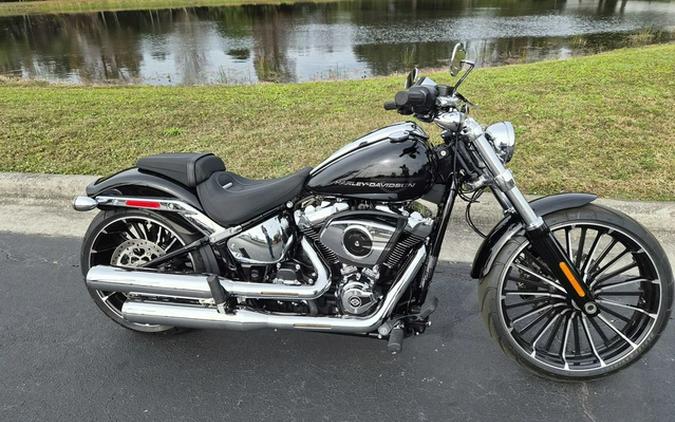 2025 Harley-Davidson Softail FXBR - Breakout