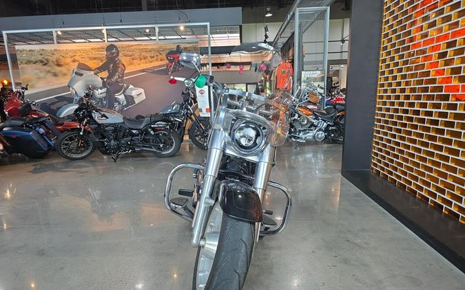 FLFBS 2018 Fat Boy® 114