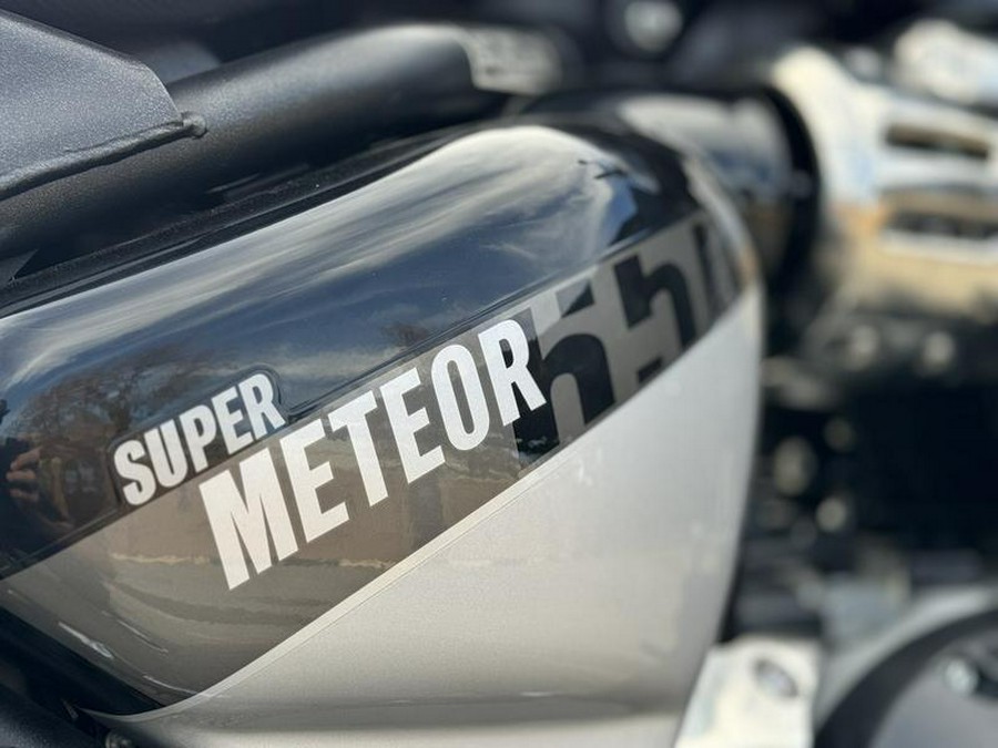 2024 Royal Enfield Super Meteor 650 Interstellar Grey