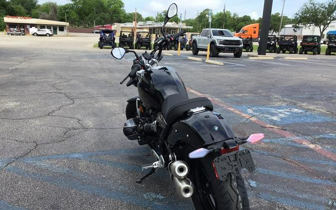 2024 BMW R 12 Blackstorm Metallic