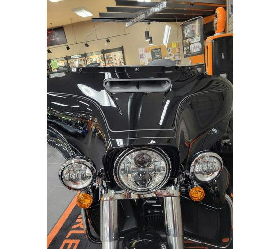 2024 Harley-Davidson® FLHTCUTG - Tri Glide® Ultra