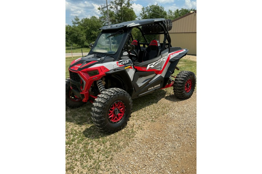2022 Polaris RZR XP 1000 Premium Indy Red RIDE COMMAND