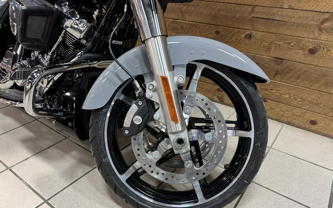 2026 Harley-Davidson® Street Glide® Dark Billiard Gray Chrome Trim FLHX
