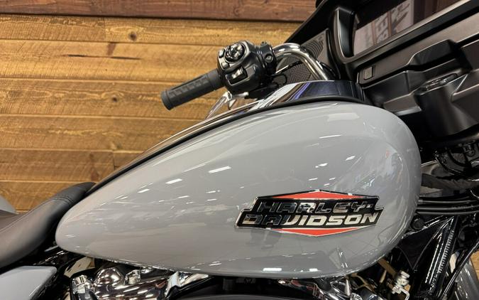 2026 Harley-Davidson® Street Glide® Dark Billiard Gray Chrome Trim FLHX