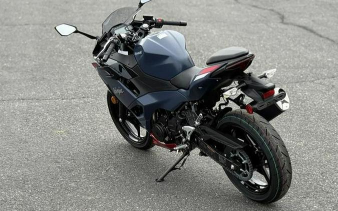 2026 Kawasaki Ninja 500 ABS Metallic Matte Twilight Blue ABS Metallic Yellowish GreenEbony