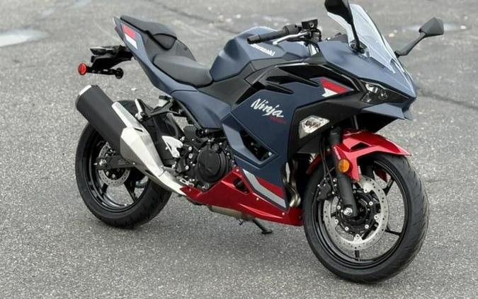 2026 Kawasaki Ninja 500 ABS Metallic Matte Twilight Blue ABS Metallic Yellowish GreenEbony