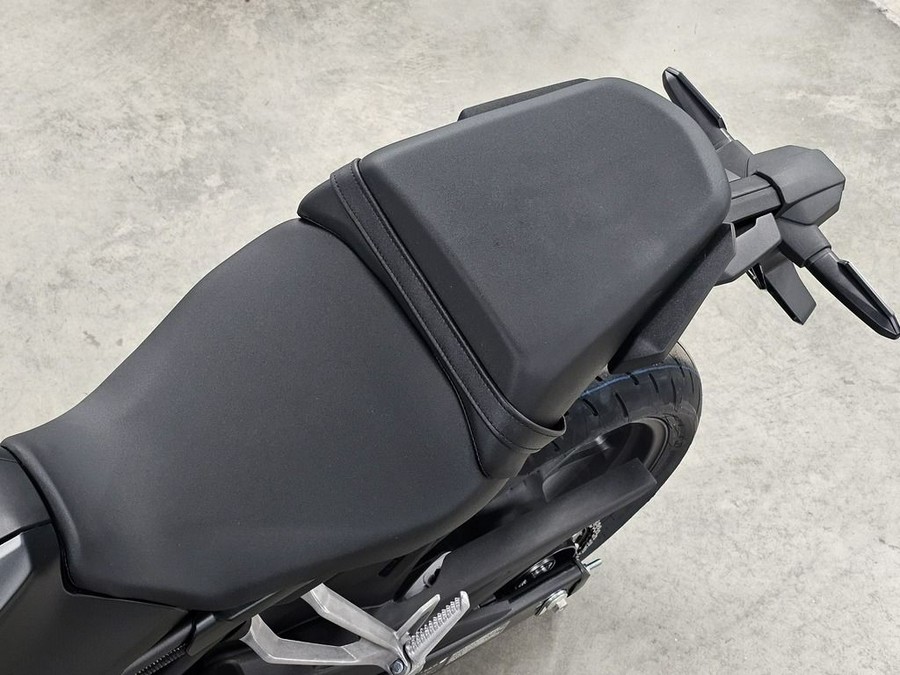 2025 Honda CB300R ABS