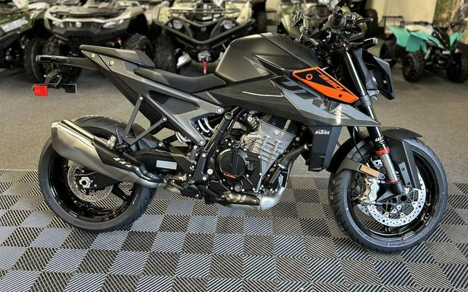 2024 KTM 990 Duke