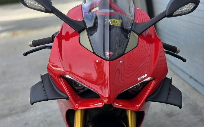 2021 Ducati Panigale V4 S