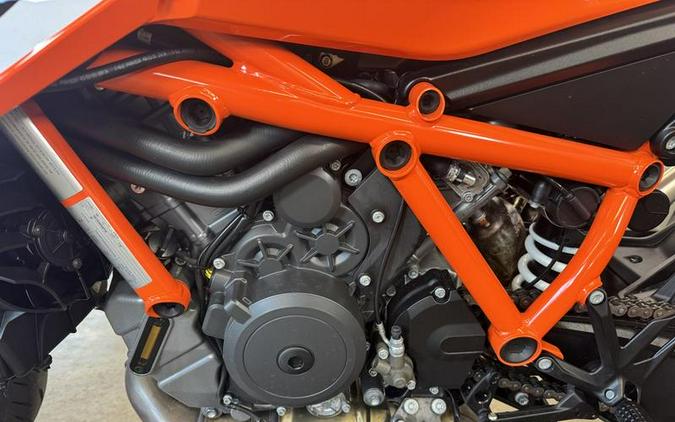 2023 KTM 1290 Super Duke R Evo