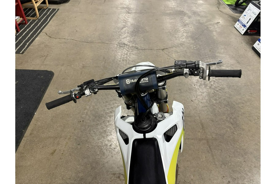 2021 FC 450 - Husqvarna Motorcycles