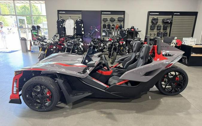 2026 Polaris Slingshot® R Manual Radiant Gray with Indy Red Pearl