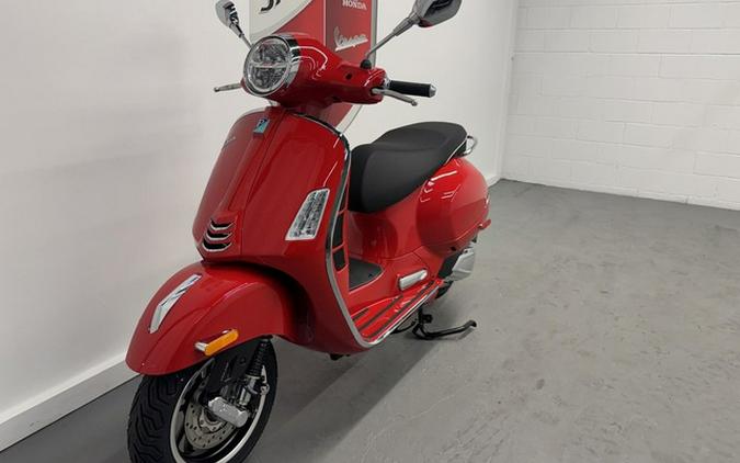 2027 Vespa GTS 310 Super 310