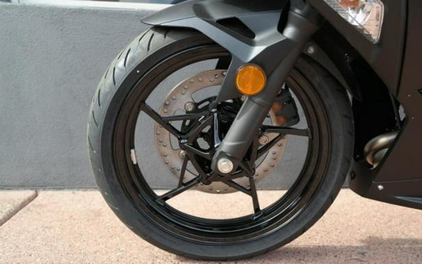 2026 Kawasaki Ninja 500 ABS Metallic Flat Spark Black