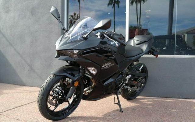 2026 Kawasaki Ninja 500 ABS Metallic Flat Spark Black