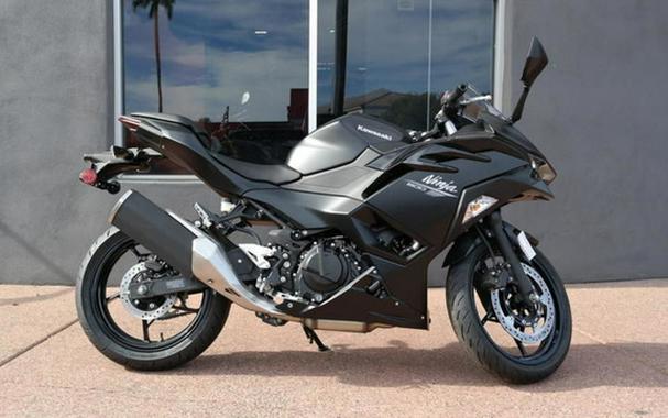 2026 Kawasaki Ninja 500 ABS Metallic Flat Spark Black