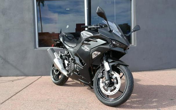 2026 Kawasaki Ninja 500 ABS Metallic Flat Spark Black