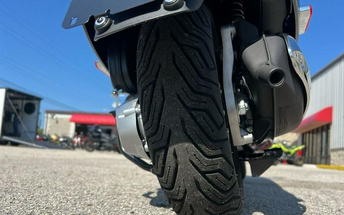 2027 Vespa GTS 310 Super 310