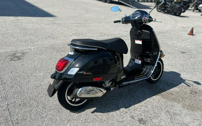 2027 Vespa GTS 310 Super 310