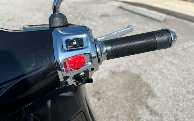 2027 Vespa GTS 310 Super 310