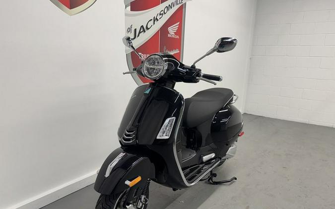 2027 Vespa GTS 310 Super 310
